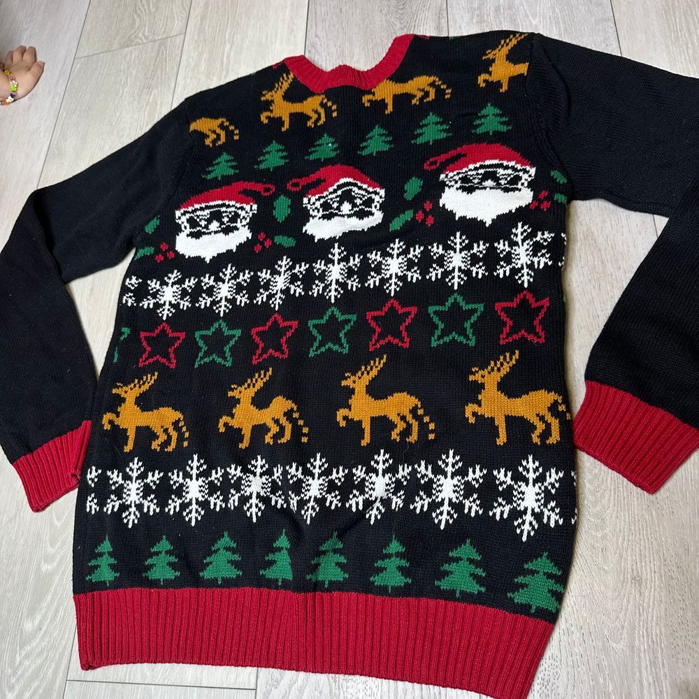 Men's ugly Christmas sweater black long sleeve crewneck knit Santa size‎ medium
